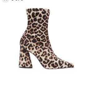 Steve Madden Valyant Leopard Ankle Boots in Size 7.5…Never Worn